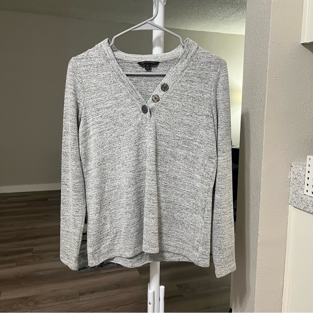 Banana Republic Long Sleeve Henley